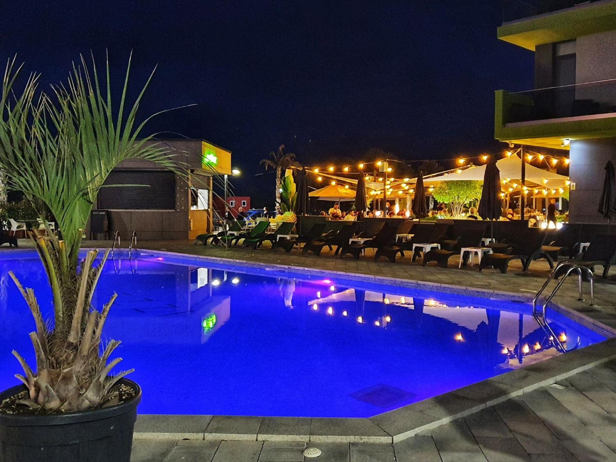Purple Onyx - Pool & Spa Beach Resort Năvodari Εξωτερικό φωτογραφία