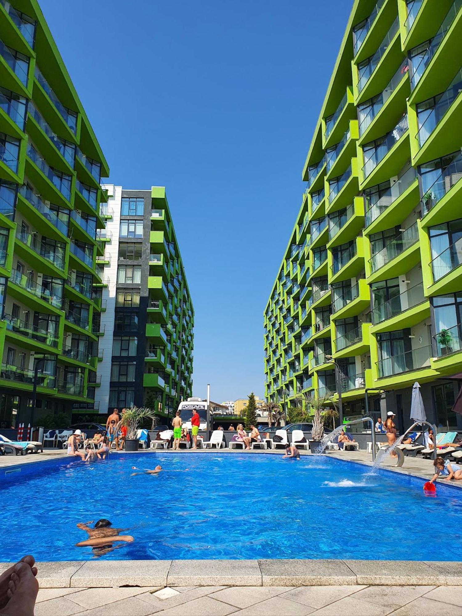Purple Onyx - Pool & Spa Beach Resort Năvodari Εξωτερικό φωτογραφία
