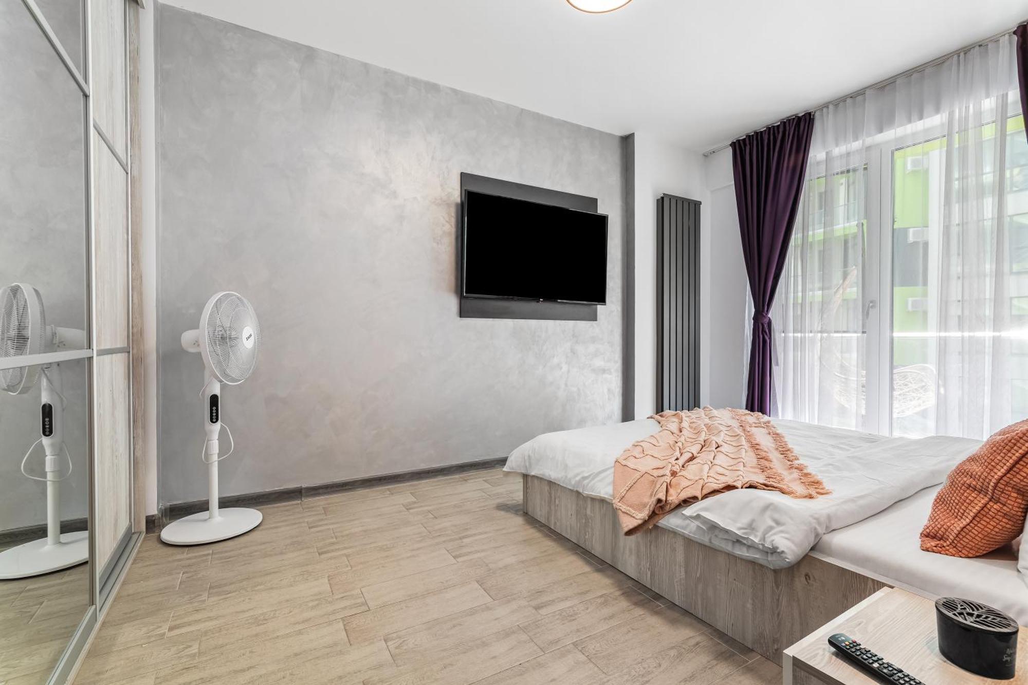 Purple Onyx - Pool & Spa Beach Resort Năvodari Εξωτερικό φωτογραφία