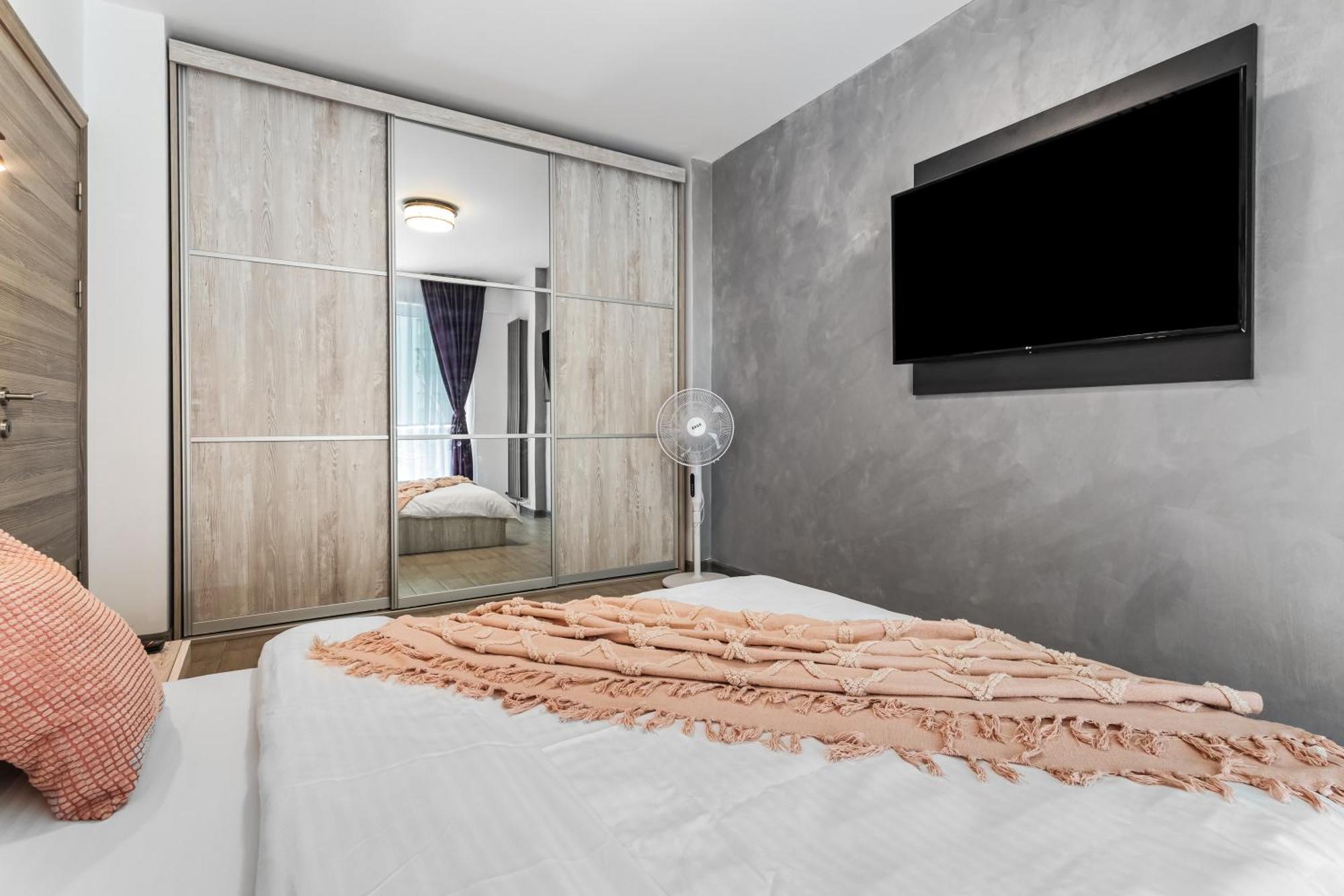 Purple Onyx - Pool & Spa Beach Resort Năvodari Εξωτερικό φωτογραφία