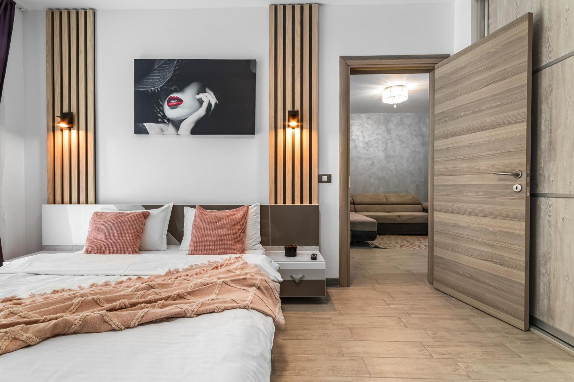 Purple Onyx - Pool & Spa Beach Resort Năvodari Εξωτερικό φωτογραφία